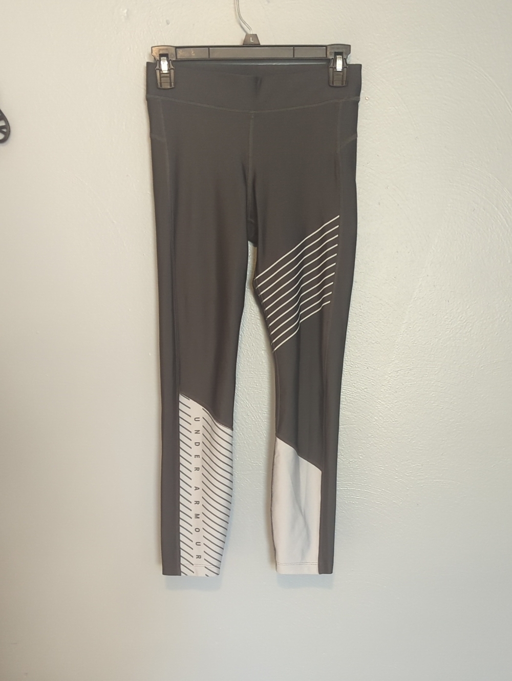 Underarmour Heat Gear Compression Jogging Tights Black And White Color Block S